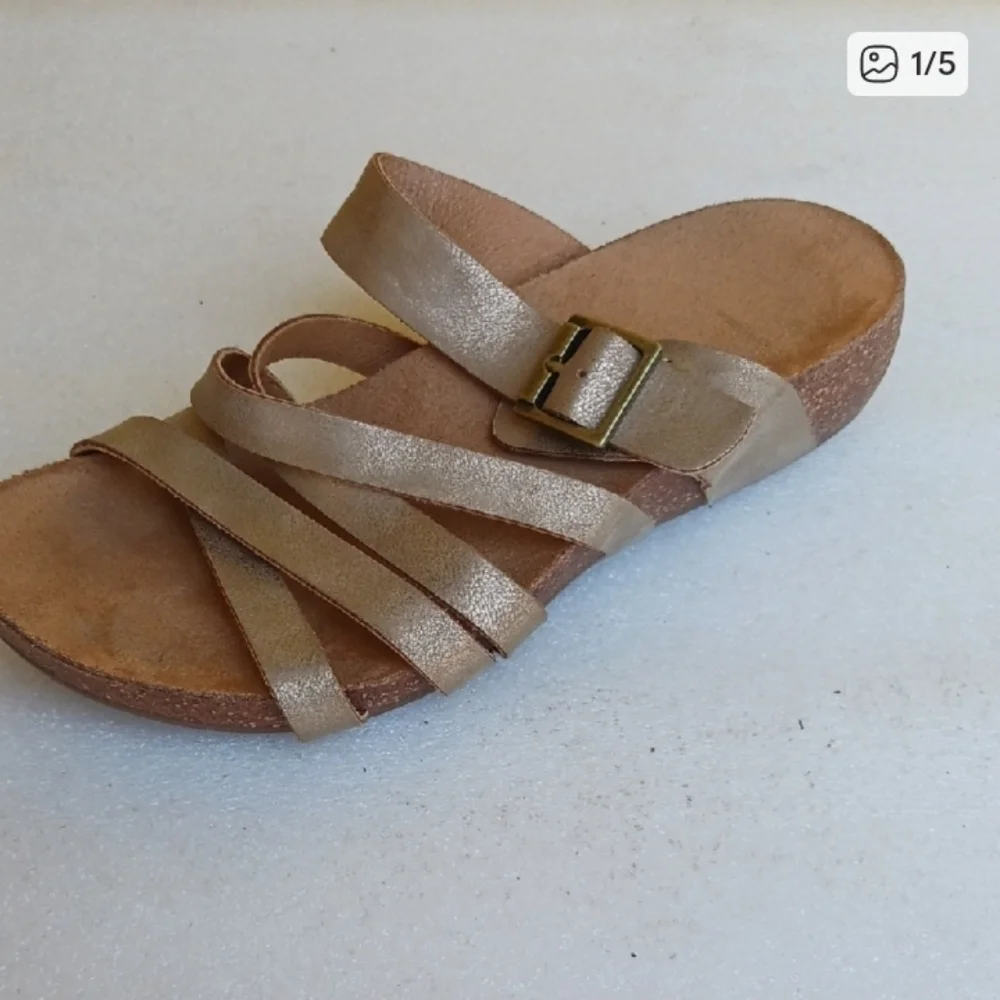 Korks Kork-Ease Gold Strappy Women's Sandals Size 6